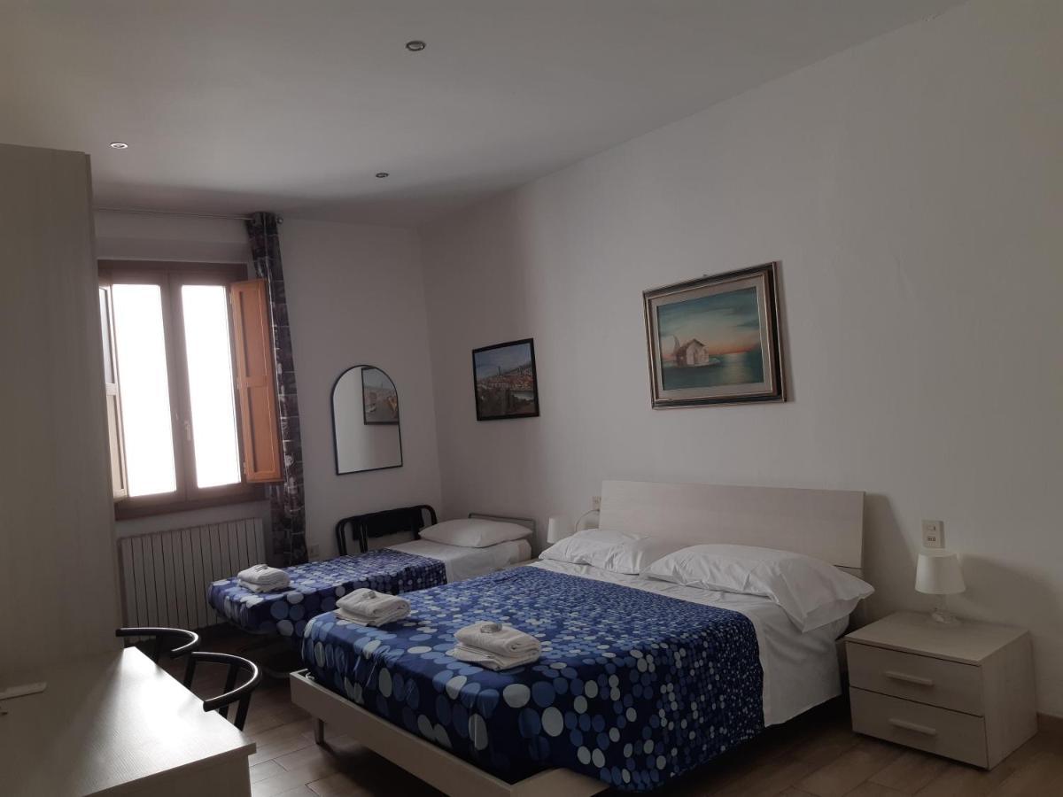 Sogni D'Oro Guest House Firenze Bagian luar foto