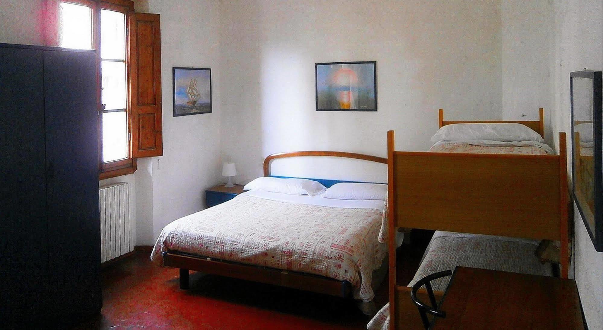 Sogni D'Oro Guest House Firenze Bagian luar foto