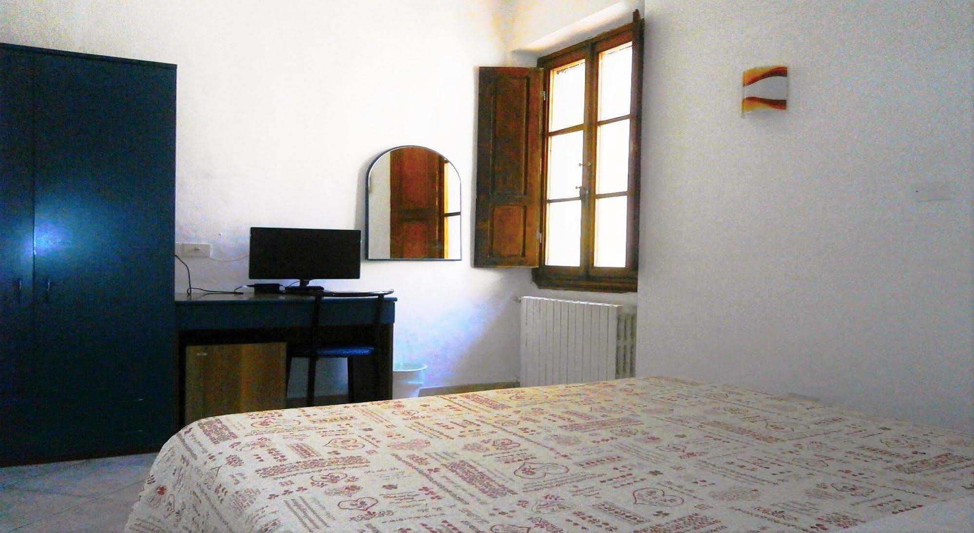 Sogni D'Oro Guest House Firenze Bagian luar foto