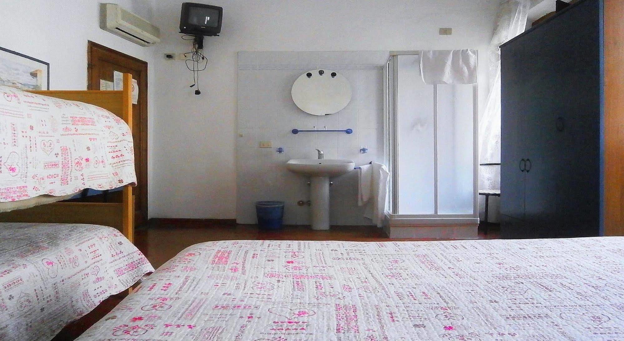 Sogni D'Oro Guest House Firenze Bagian luar foto