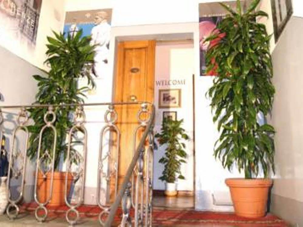 Sogni D'Oro Guest House Firenze Bagian luar foto